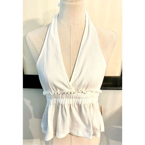 Almost Famous White Top NWT- Size Medium - Picture 5 of 9
